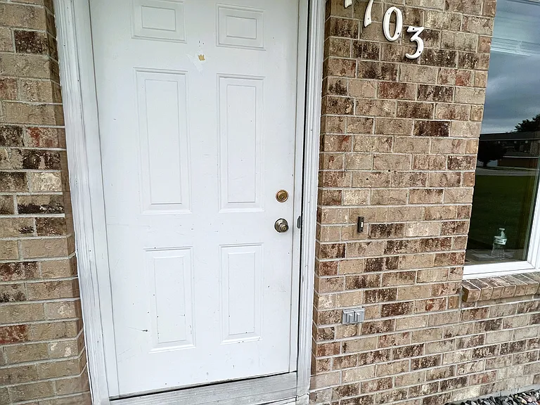 1103 Belsly Blvd — Photo 1