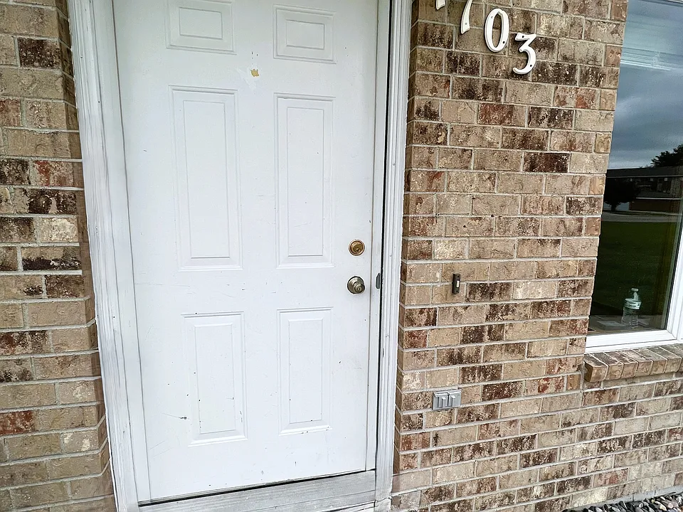 1103 Belsly Blvd