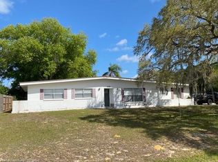 215 E Lagrande St, Avon Park, FL 33825