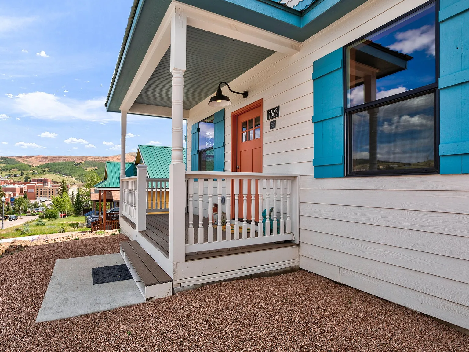 2 bed, 1085 sqft, $3,300 — Photo 3