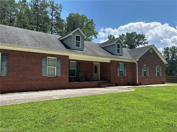 373 Bradley Tysinger Rd, Lexington, NC 27295