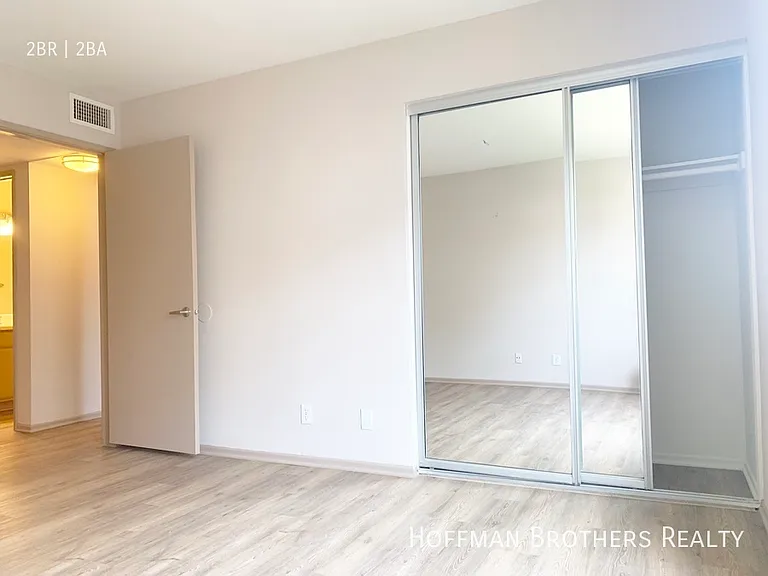 3132 Bagley Ave #209 — Photo 10