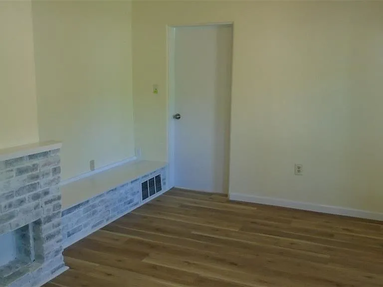 40 Lemon Ln — Photo 3