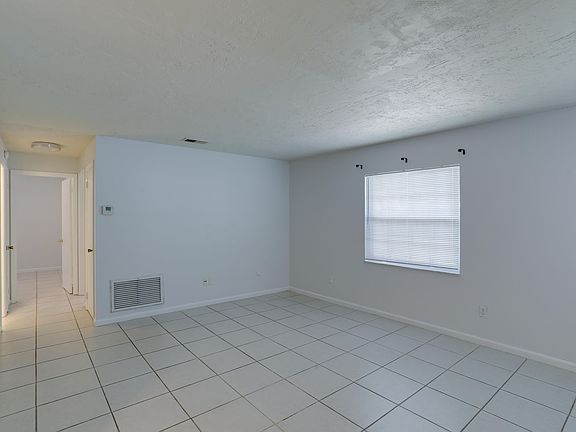 5th image of 2407 Mayer St APT A