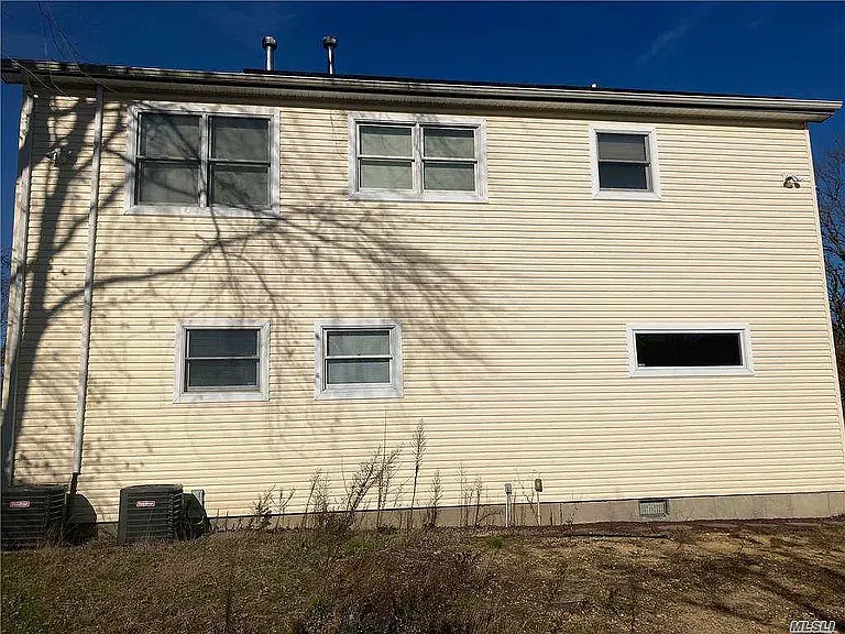 46 Garden City St — Photo 12