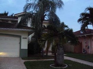 15825 SW 69th Ln, Miami, FL 33193