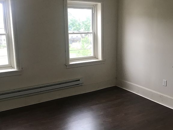 5th image of 6200 Germantown Ave #2F