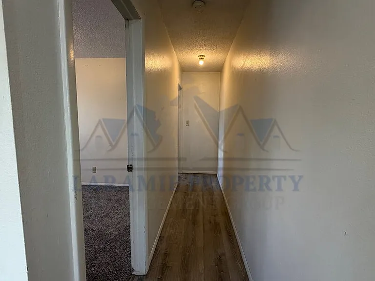 1953 N 9th St #2 — Photo 8