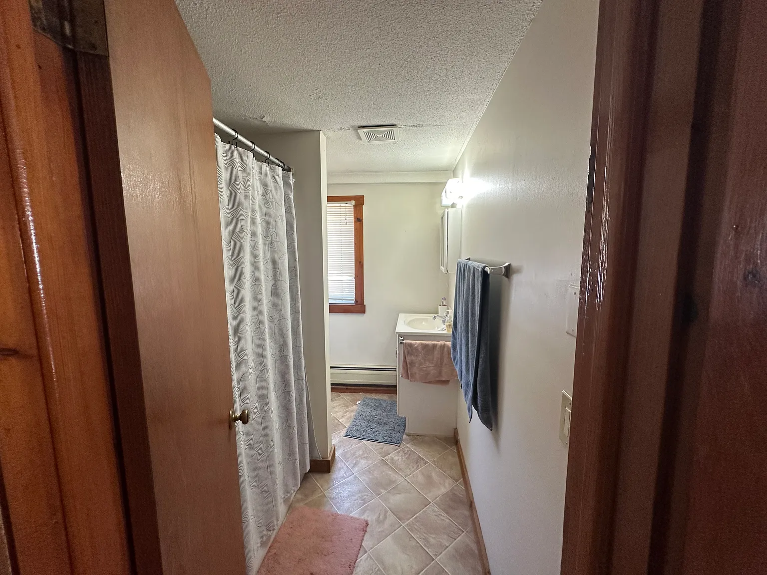 2 bed, 1100 sqft, $1,975 — Photo 4