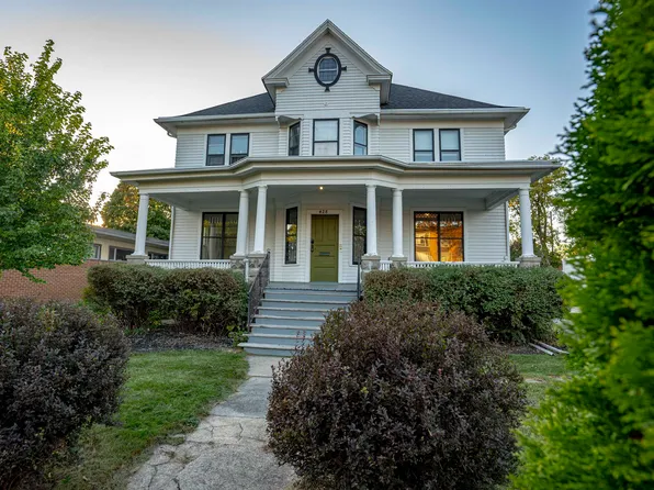 428 S Webster Ave, Green Bay, WI 54301