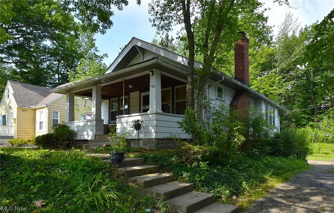 1586 Maplegrove Rd, South Euclid, OH 44121 MLS 4473060 Zillow