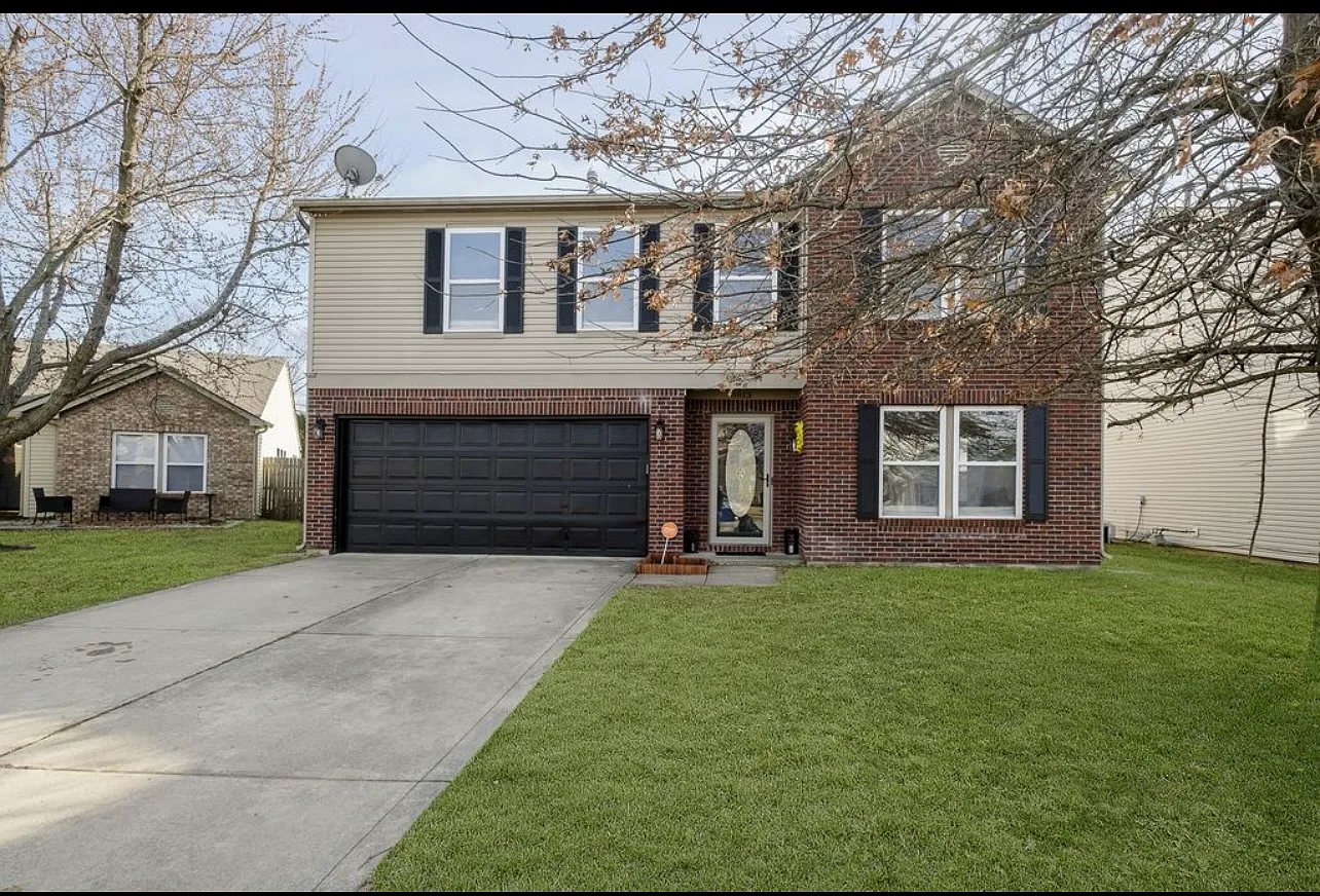 8813 Browns Valley Ln — Photo 2