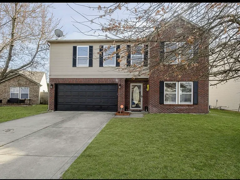 8813 Browns Valley Ln — Photo 2