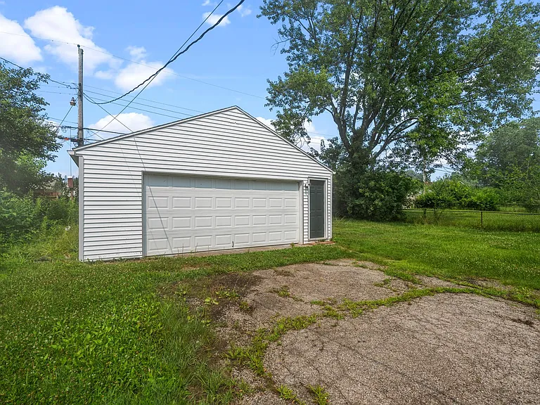 3845 Brumbaugh Blvd — Photo 3