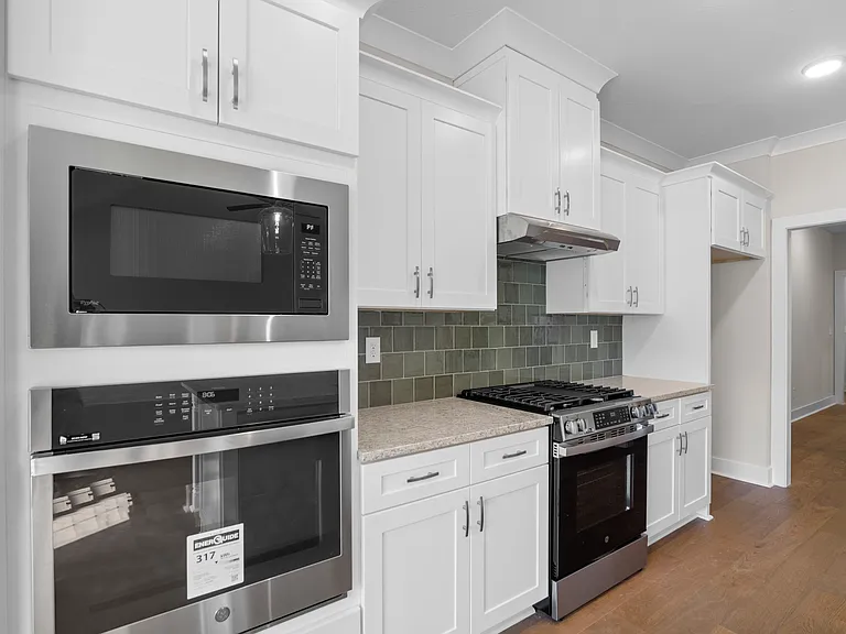 232 Dublin Loop — Photo 13