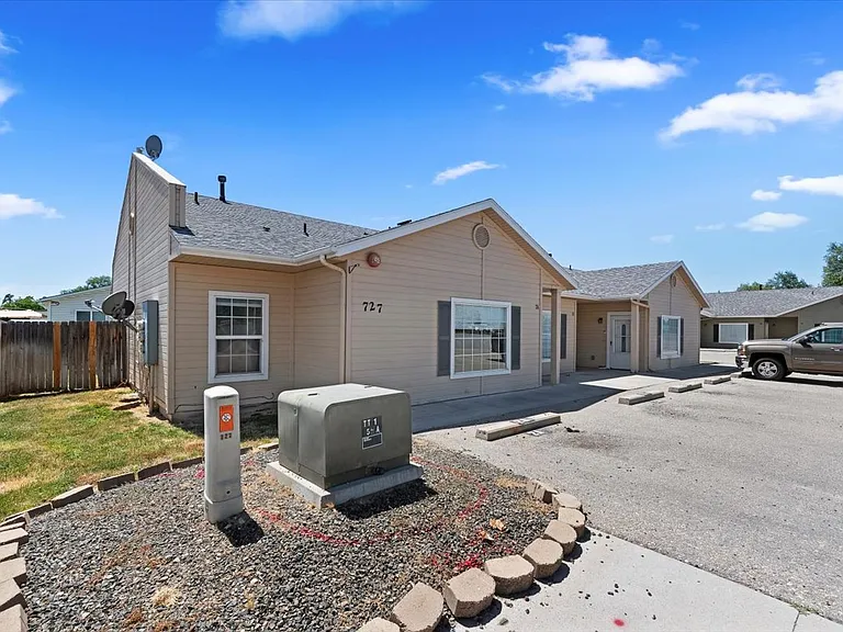 727 Stampede Ct #2A — Photo 2