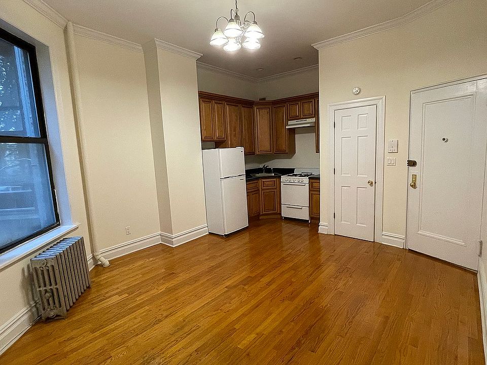 1st image of 155 Garfield Pl APT 1B