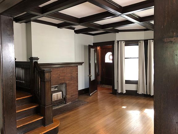 2nd image of 1532 Clarence Ave