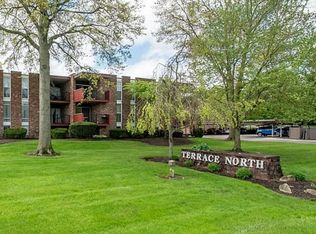 3000 N River Rd NE APT F15, Warren, OH 44483