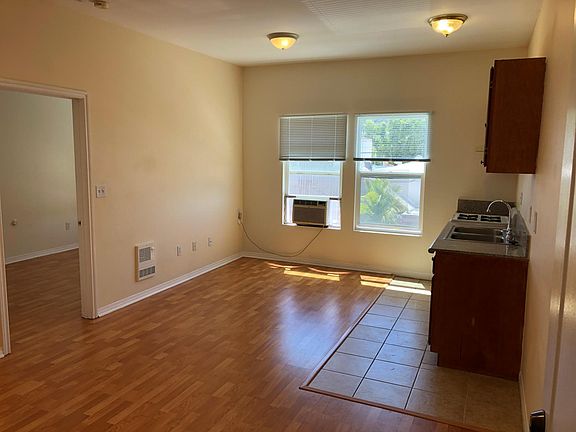 2nd image of 212 W Palmer Ave #24