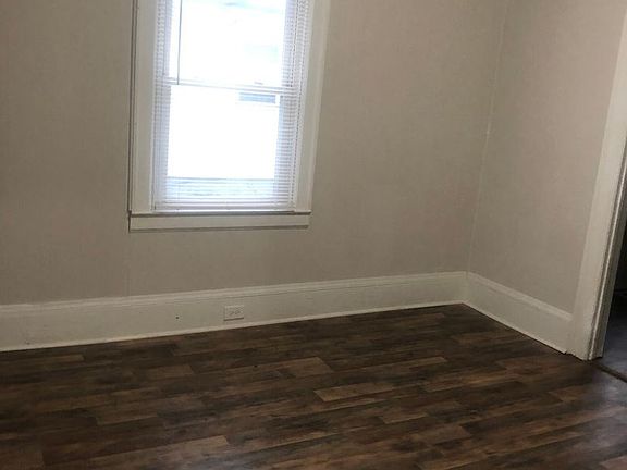 3rd image of 213 N King St