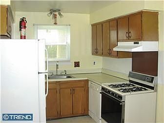 5th image of 729 W Birchtree Ln