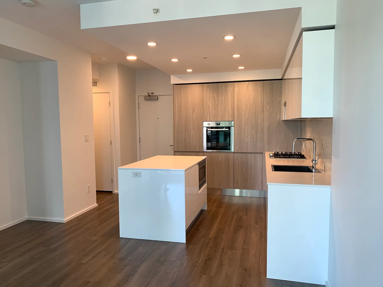 3888 Evergreen Place Burnaby — Photo 4