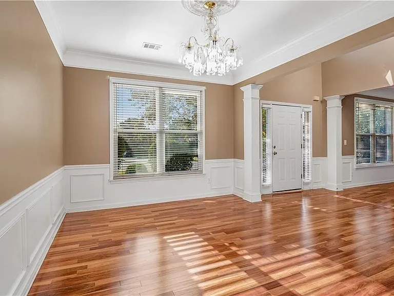 11380 Crossington Rd — Photo 12