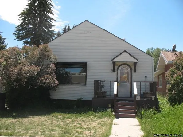 1033 Beech Ave, Kemmerer, WY 83101
