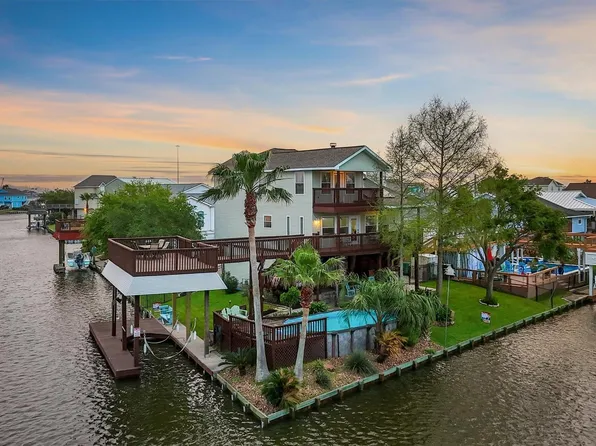 9 S Sandpiper St, La Marque, TX 77568