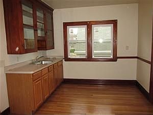 5th image of 4513 McGregor Ave