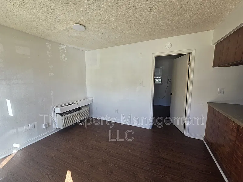 1 bed, 1.0 bath, 510 sqft, $600 — Photo 2