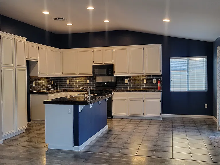 32850 Sandalwood Ln — Photo 9