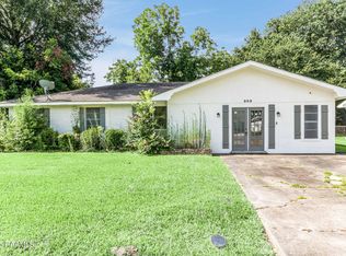 202 Walter Dr, Lafayette, LA 70501