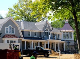 2 Club Way, Rumson, NJ 07760