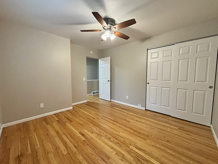 1105 Catalpa Cir — Photo 15