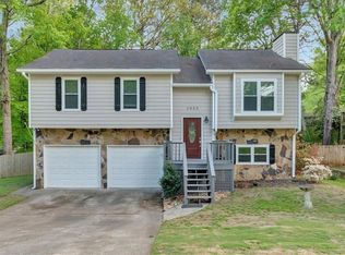 1055 Brenton Dr NW, Kennesaw, GA 30144