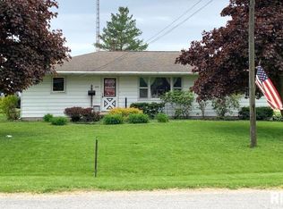 521 E Center St, Girard, IL 62640