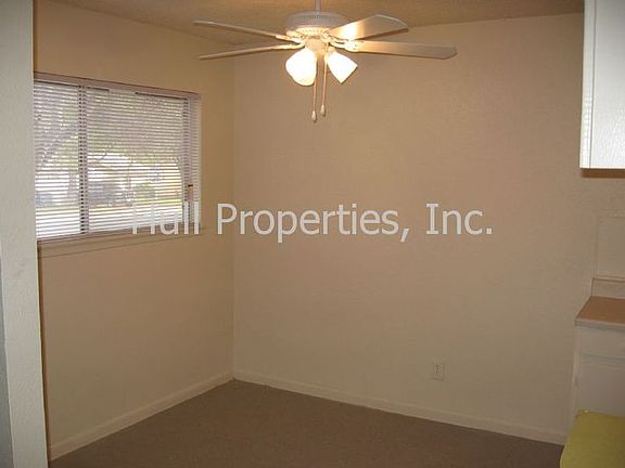 2nd image of 309 E Grady Dr