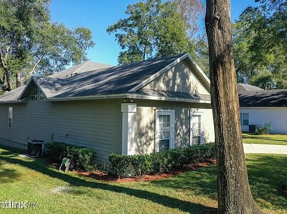 3rd image of 4049R Clearwater Oaks Dr