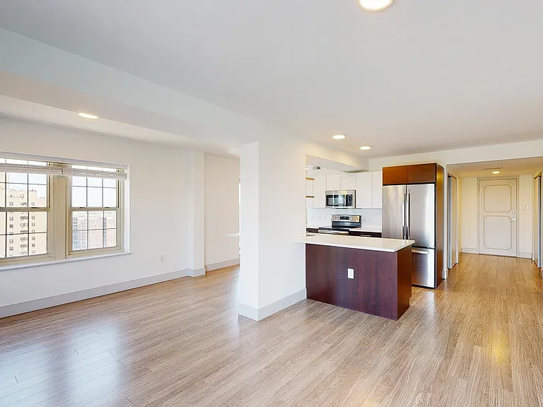Dining/Living room