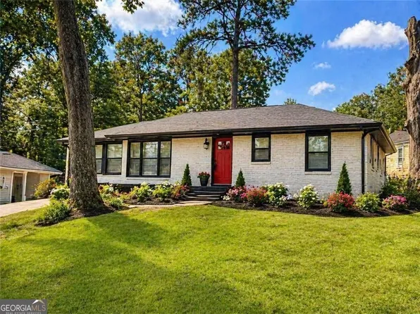 2597 Glenvalley Dr, Decatur, GA 30032