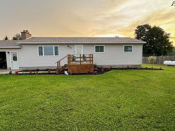 2nd image of 360 Estelle Rd