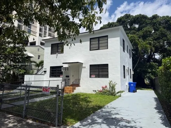 3665 SW 16th St #3665, Miami, FL 33145