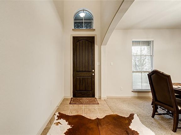 5th image of 6808 San Fernando Dr