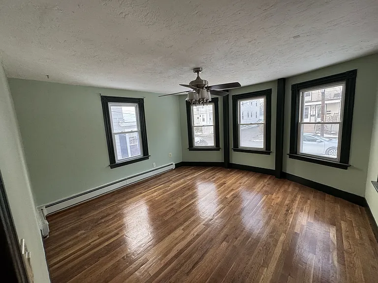 16 Sturgis St #1 — Photo 7
