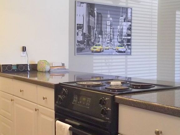 3rd image of 2763 W Jacinto Cir
