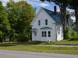 15 Henniker St, Hillsboro, NH 03244