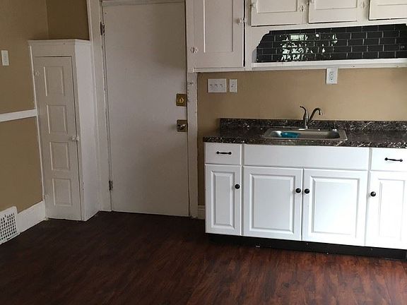 3rd image of 3467 E 145th St #2