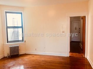 3530 34th St APT 2B, Astoria, NY 11106
